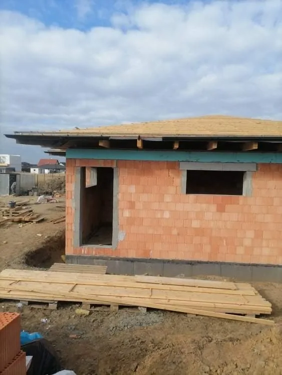 House shell, masonry before the next stages